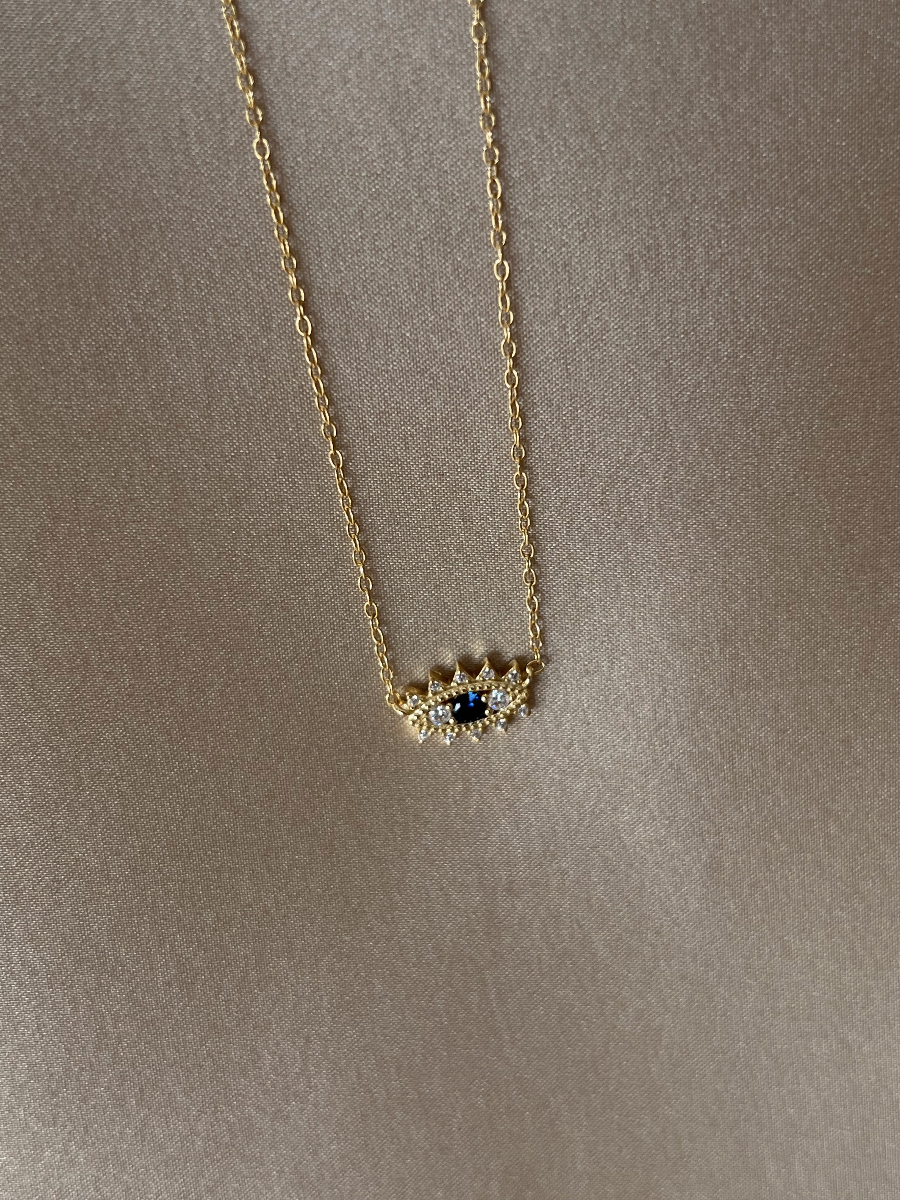 El collar del ojo