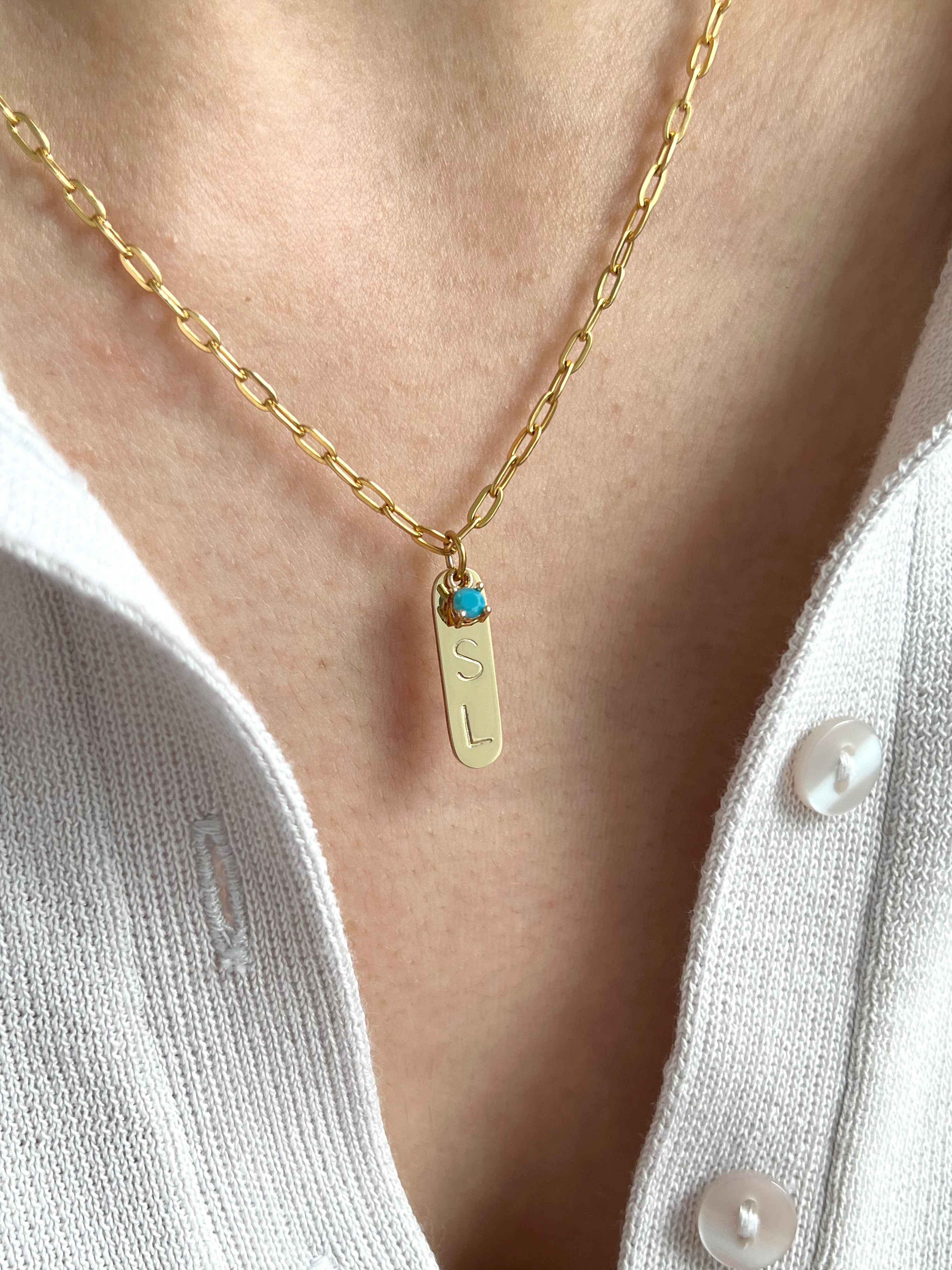 Collar con barra inicial