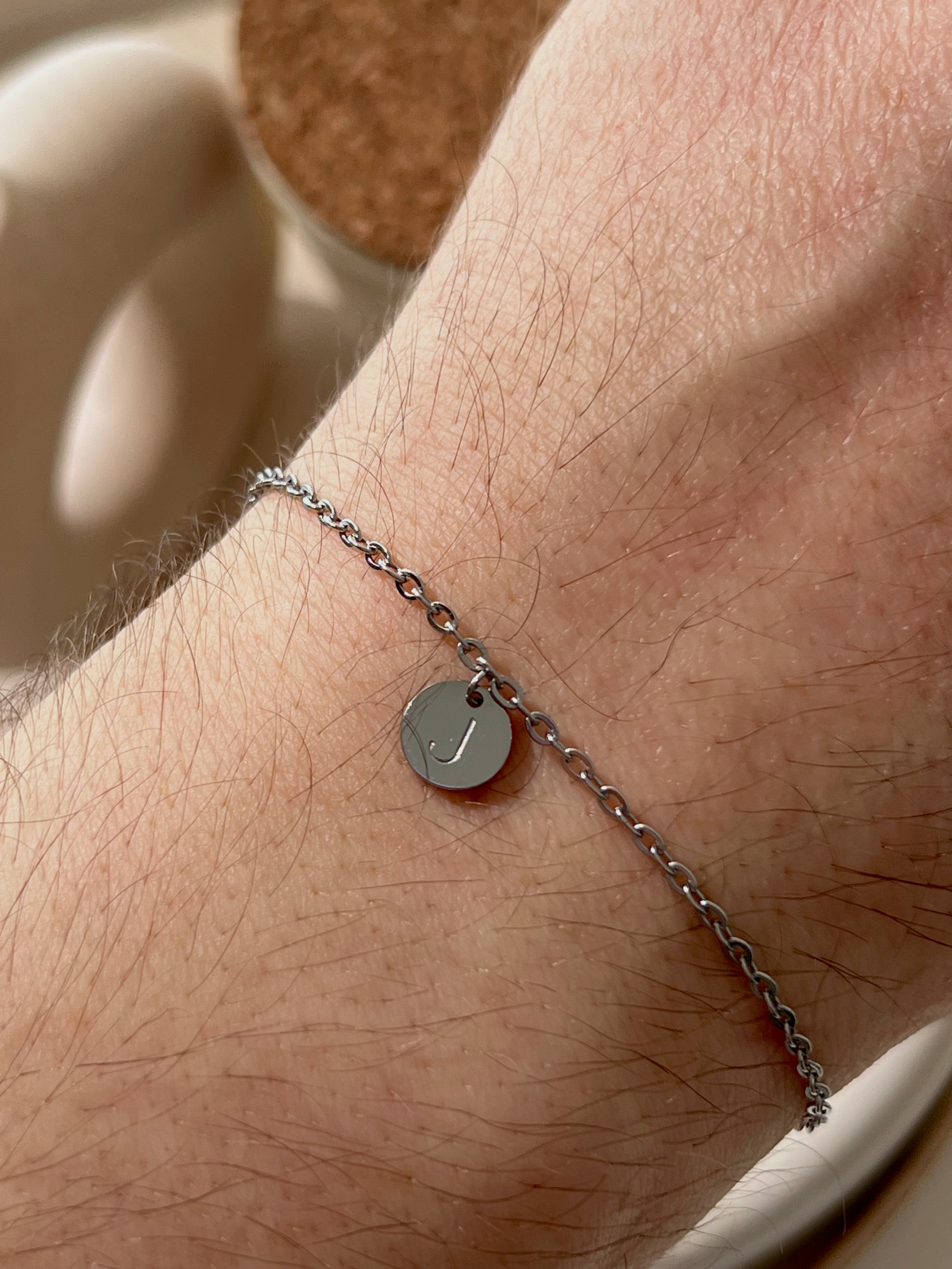 Pulsera de moneda inicial