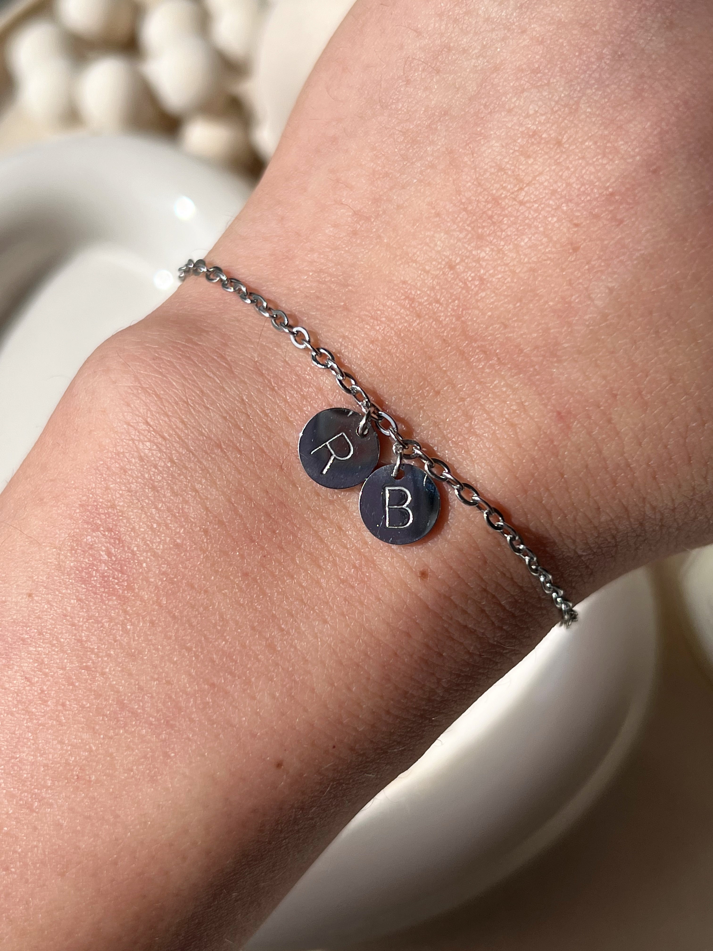 Pulsera de moneda inicial