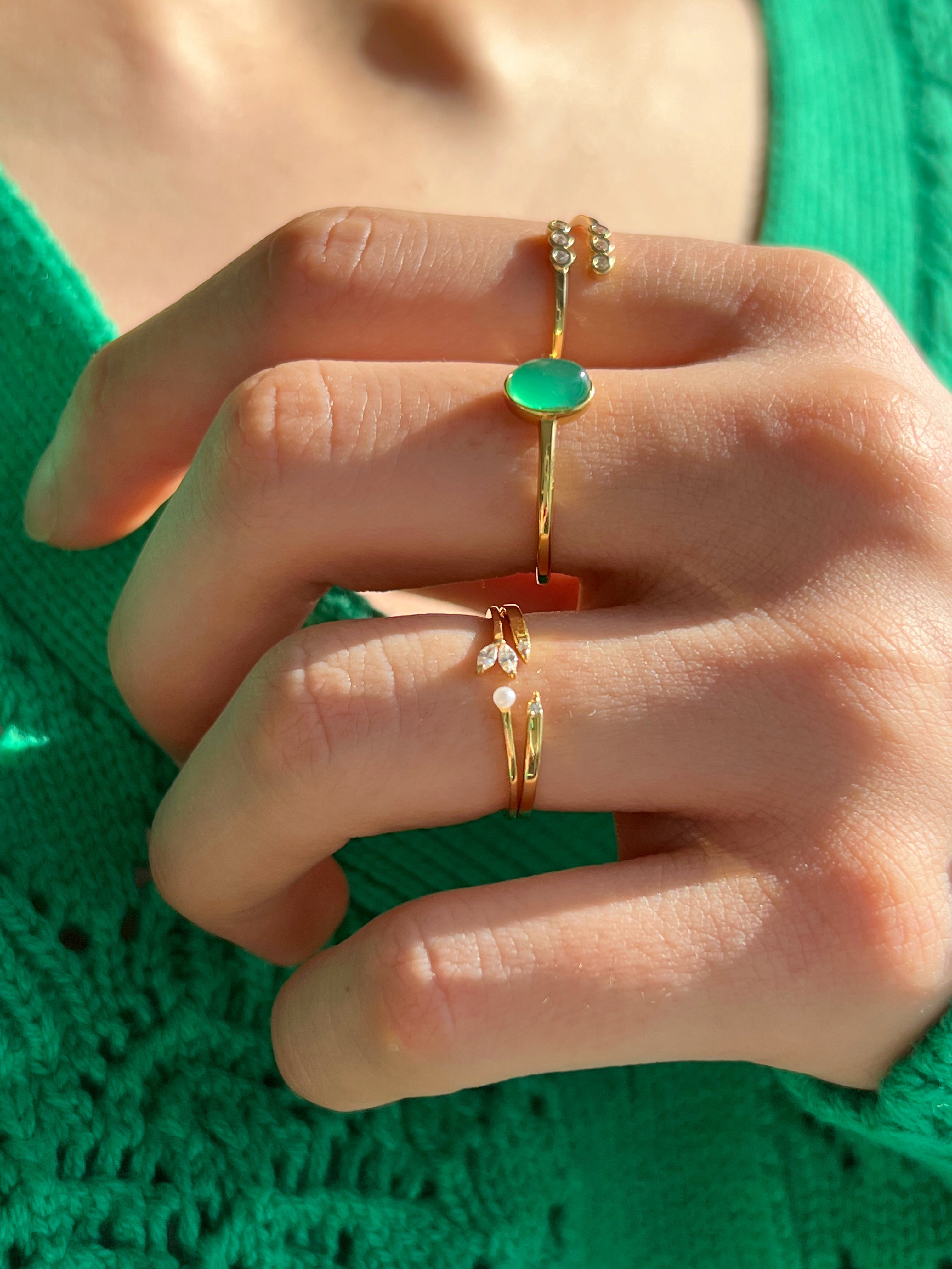 Anillo de jade ovalado
