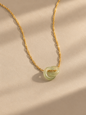 Interlocking Jade Circle Necklace