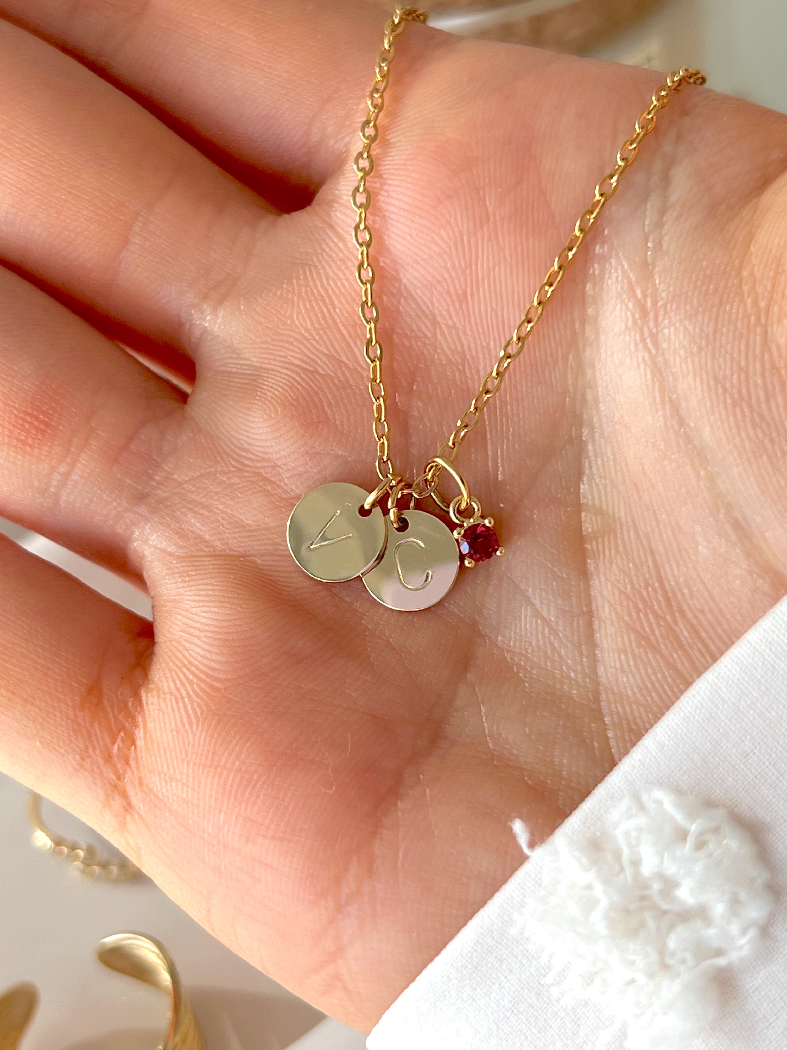 Collar con moneda inicial